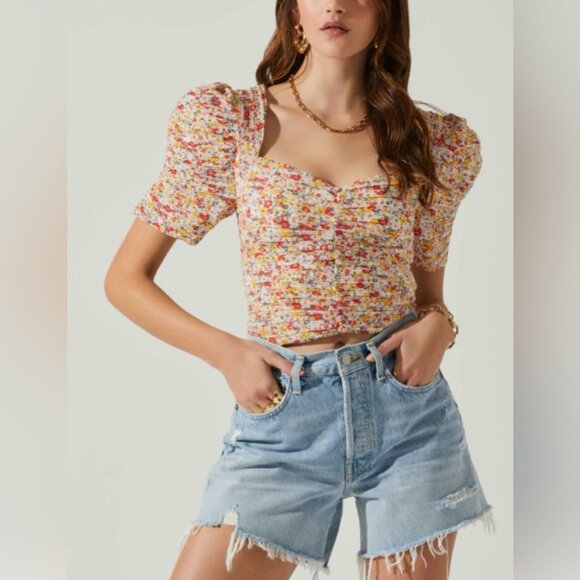 NWT Women's ASTR THE LABEL Floral Smocked Sweetheart Neckline Top | Size XL - Picture 1 of 14